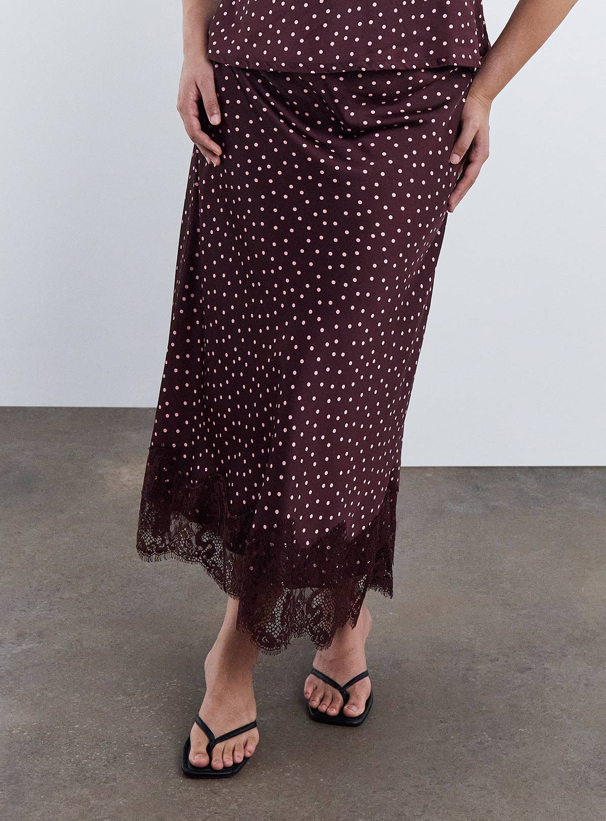 SIMPLY BE Burgundy Spot Midaxi Skirt 26 - Image 1